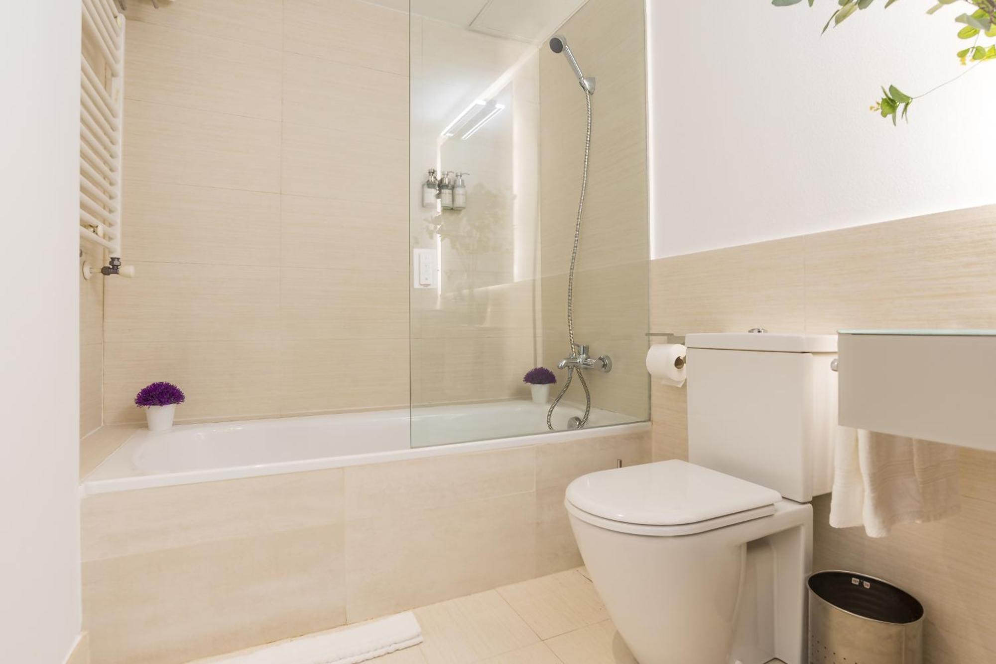Sol By Skykey Apartment Мадрид Екстериор снимка
